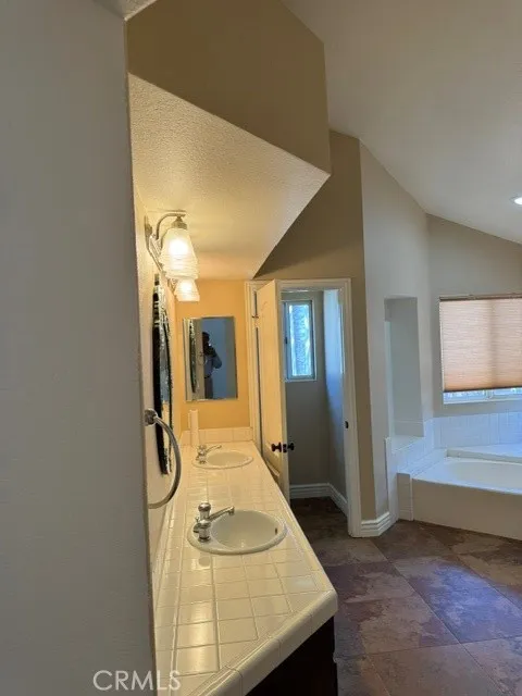 39976 Malacca Way Murrieta, CA 92562