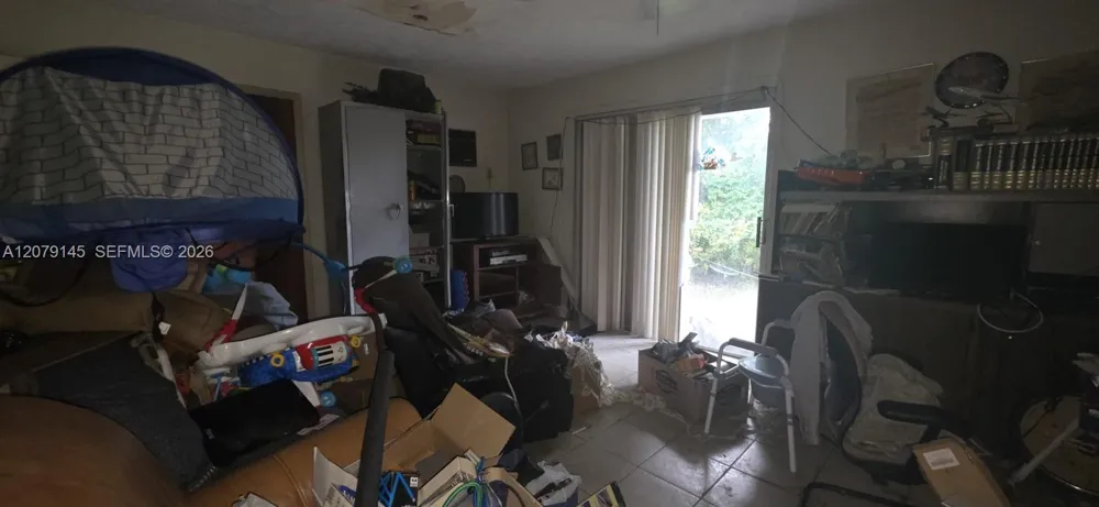 3441 NW 17th St Miami, FL 33125