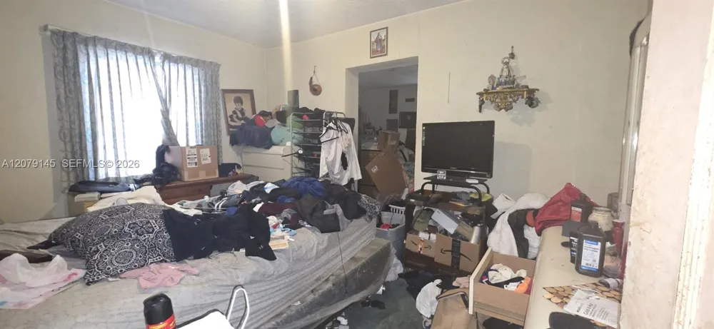 3441 NW 17th St Miami, FL 33125