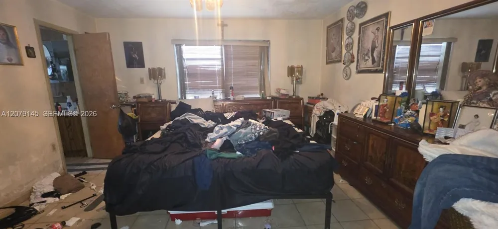 3441 NW 17th St Miami, FL 33125