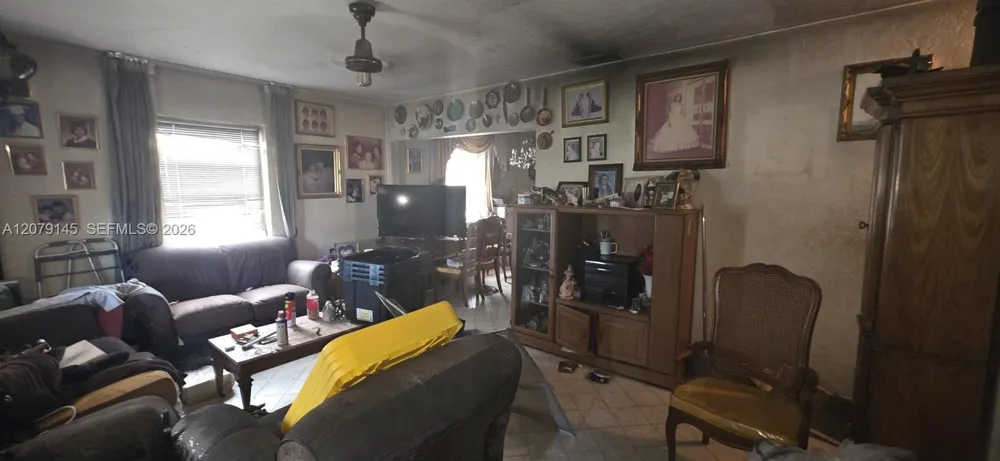 3441 NW 17th St Miami, FL 33125