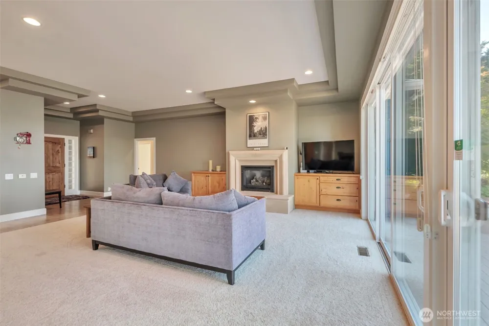 302 Noblecliff Place Langley, WA 98260