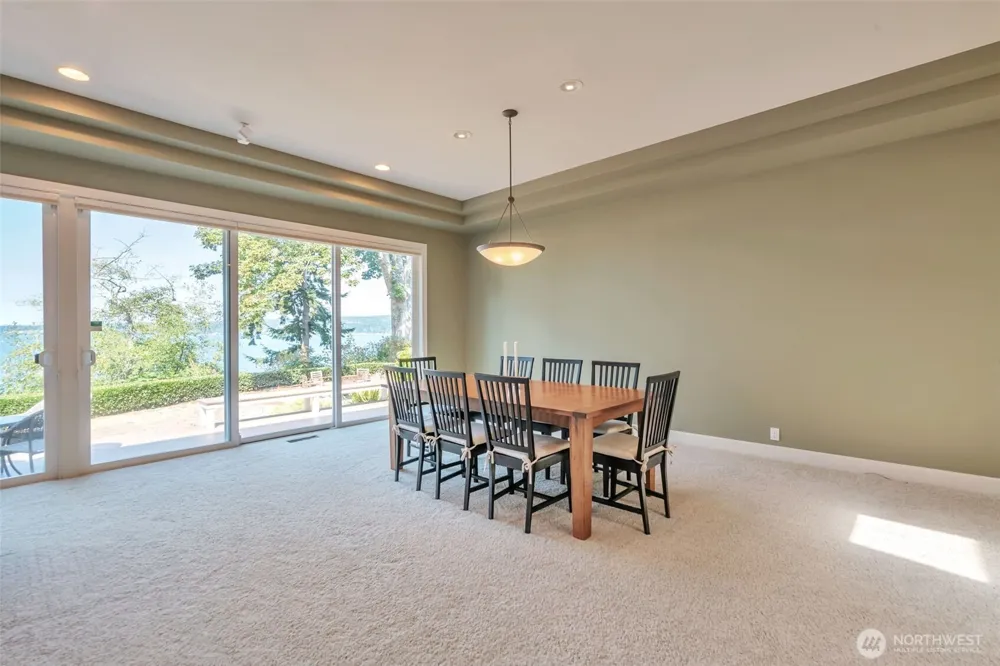 302 Noblecliff Place Langley, WA 98260