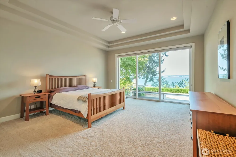 302 Noblecliff Place Langley, WA 98260