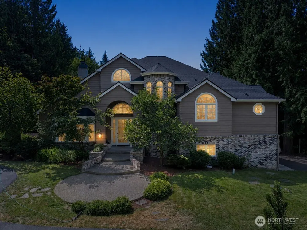 26020 SE Old Black Nugget Road Issaquah, WA 98029