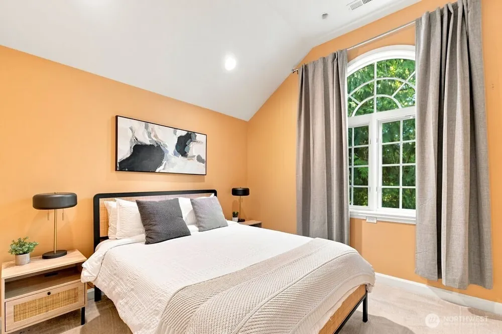 26020 SE Old Black Nugget Road Issaquah, WA 98029