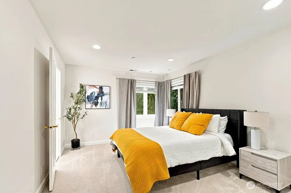 26020 SE Old Black Nugget Road Issaquah, WA 98029