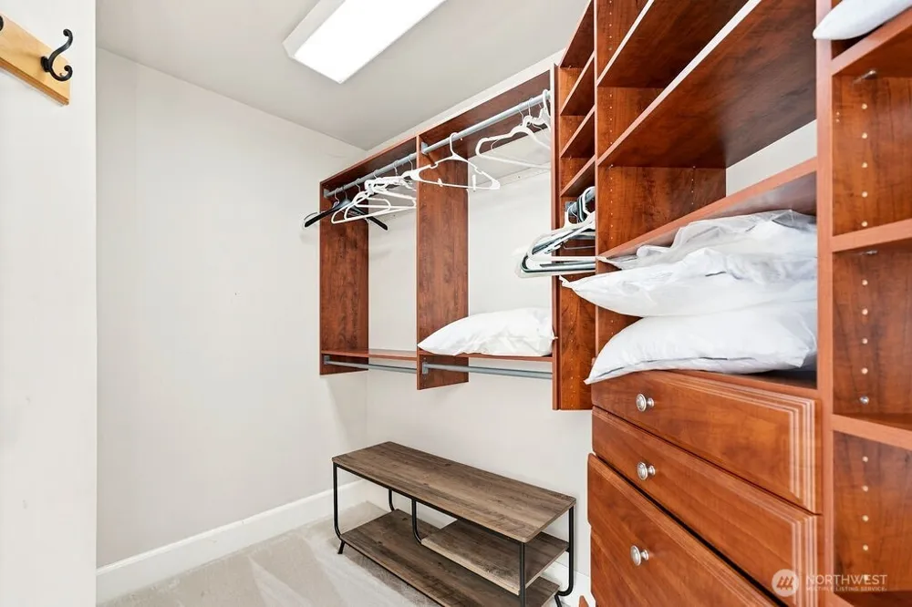 26020 SE Old Black Nugget Road Issaquah, WA 98029