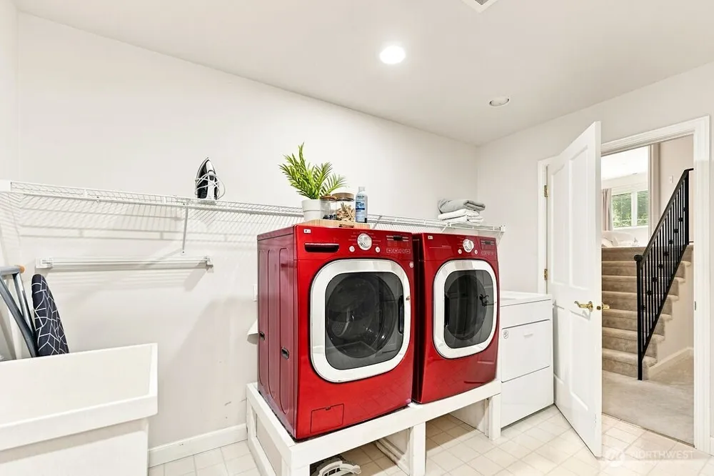 26020 SE Old Black Nugget Road Issaquah, WA 98029