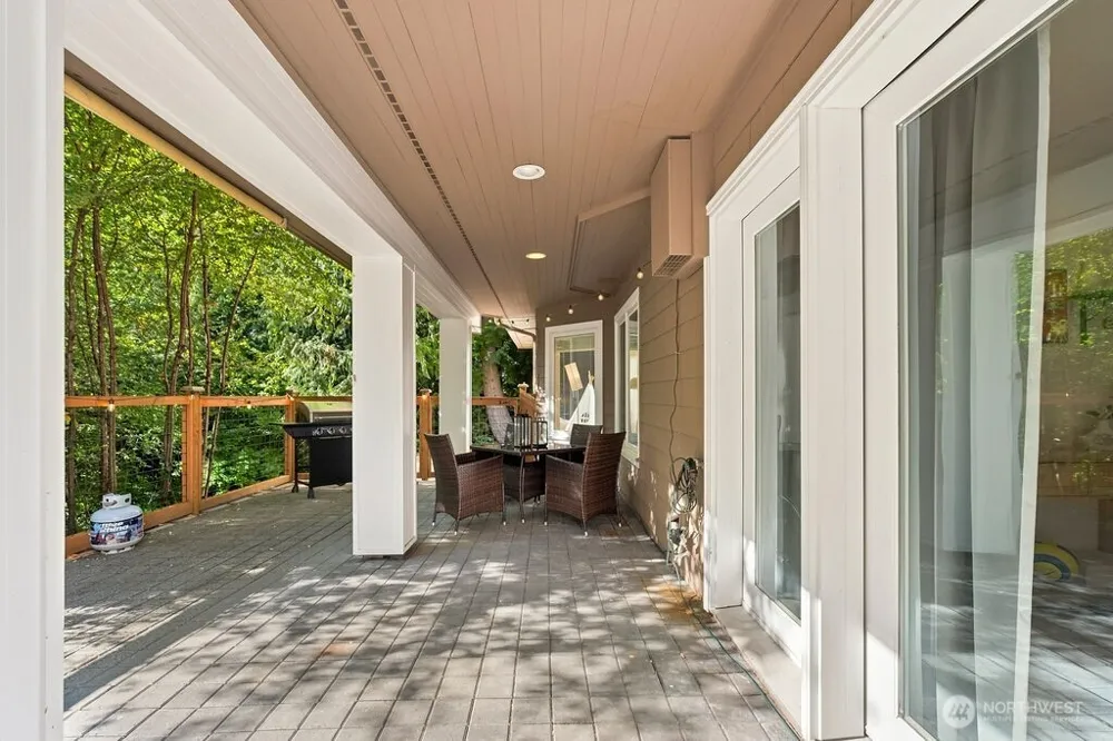 26020 SE Old Black Nugget Road Issaquah, WA 98029