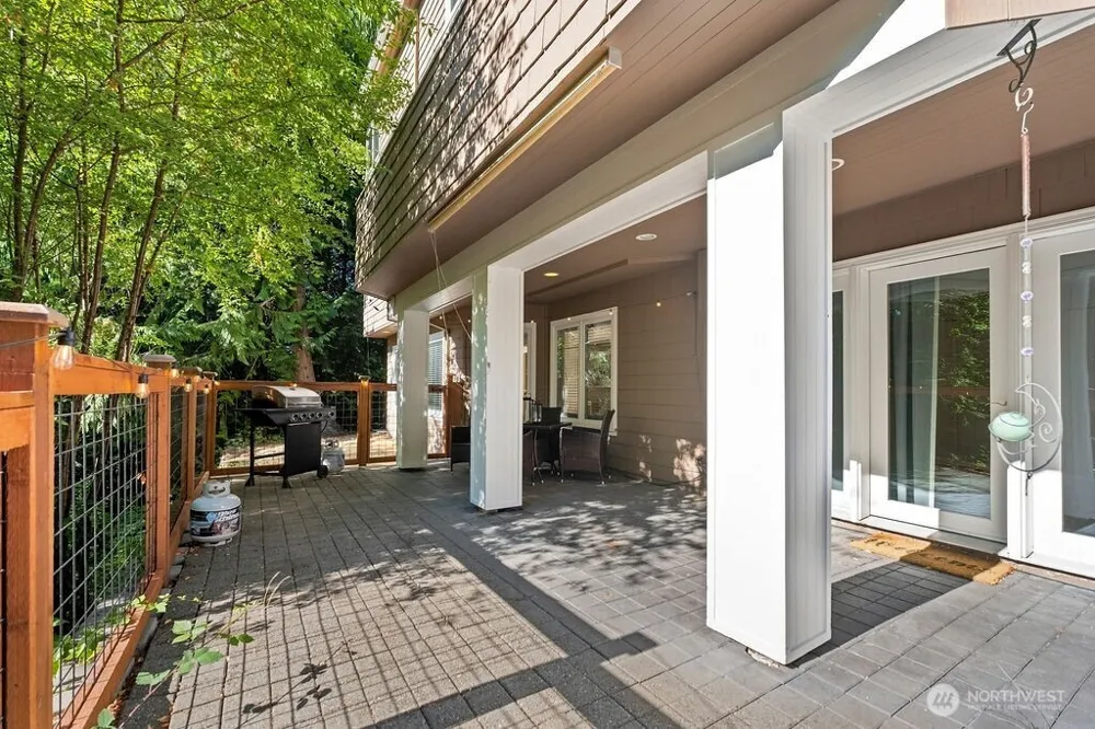 26020 SE Old Black Nugget Road Issaquah, WA 98029