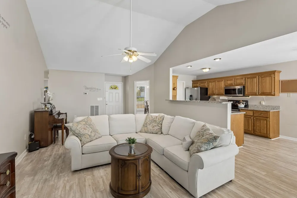 3011 Candlelite Dr Spring Hill, TN 37174