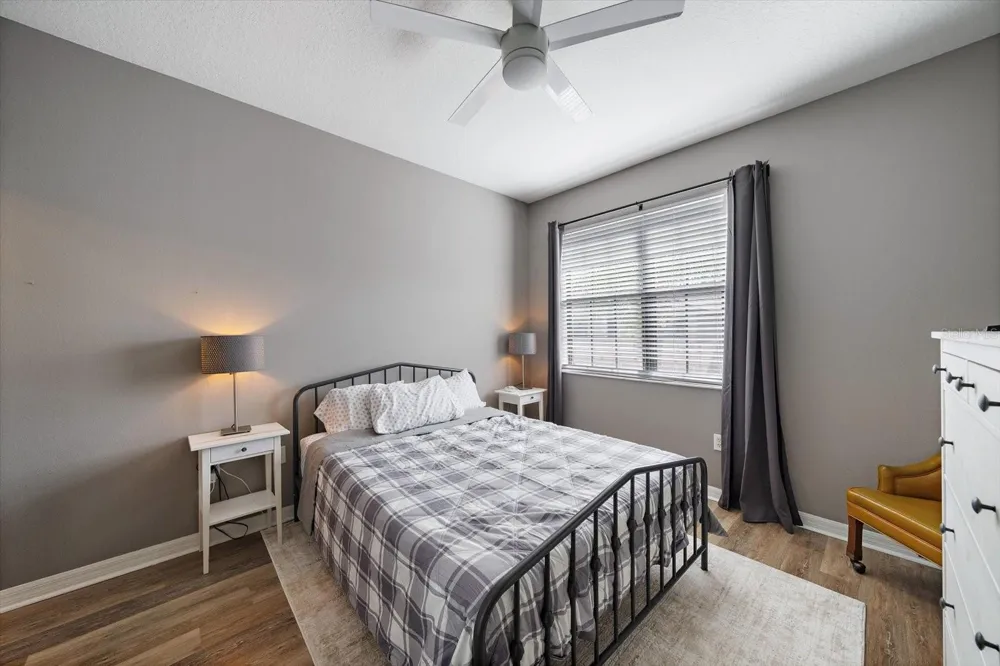 4206 VIA PIEDRA CIRCLE #3-202 Sarasota, FL 34233
