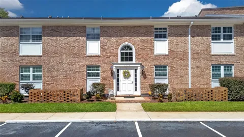 4386 LAKE UNDERHILL ROAD #D