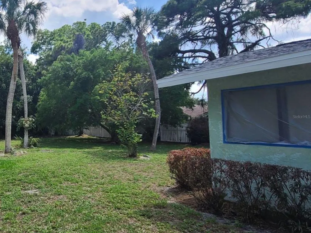 1108 59TH AVENUE DRIVE W Bradenton, FL 34207