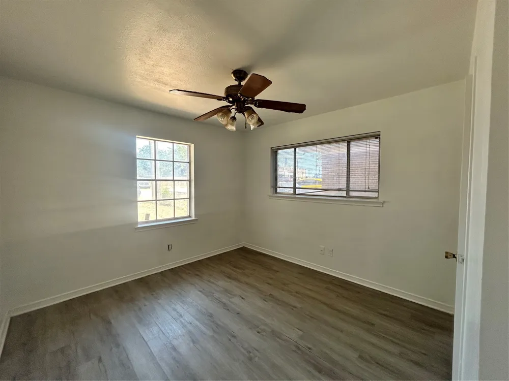 220 Texas Street Cedar Hill, TX 75104