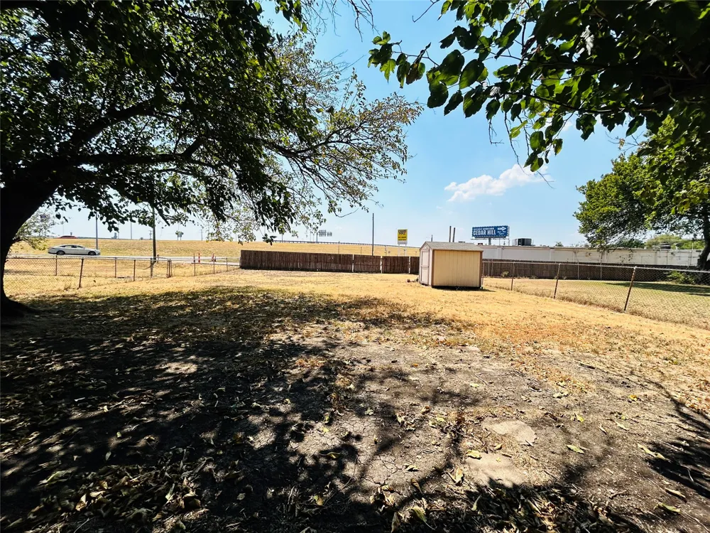 220 Texas Street Cedar Hill, TX 75104