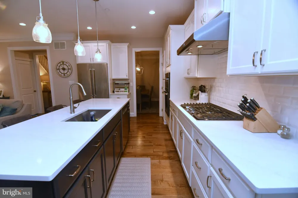2091 JULIA DRIVE Conshohocken, PA 19428