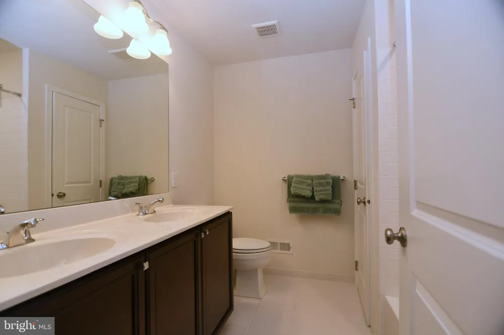 2091 JULIA DRIVE Conshohocken, PA 19428
