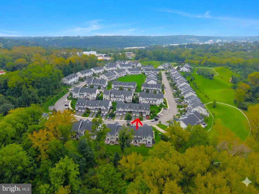 2091 JULIA DRIVE Conshohocken, PA 19428