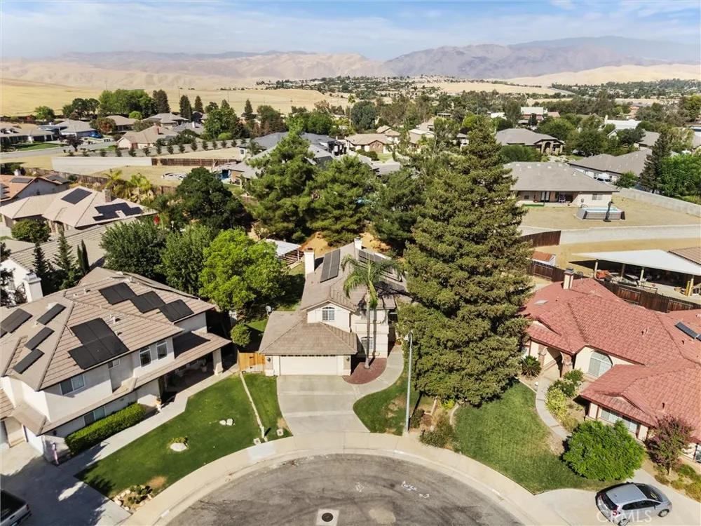 12008 Ernestina Court Bakersfield, CA 93306