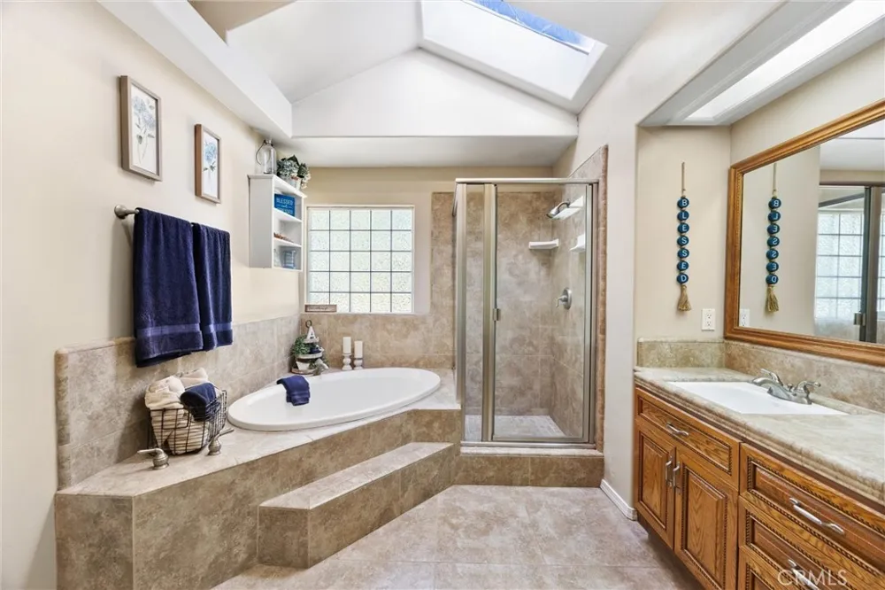 12008 Ernestina Court Bakersfield, CA 93306