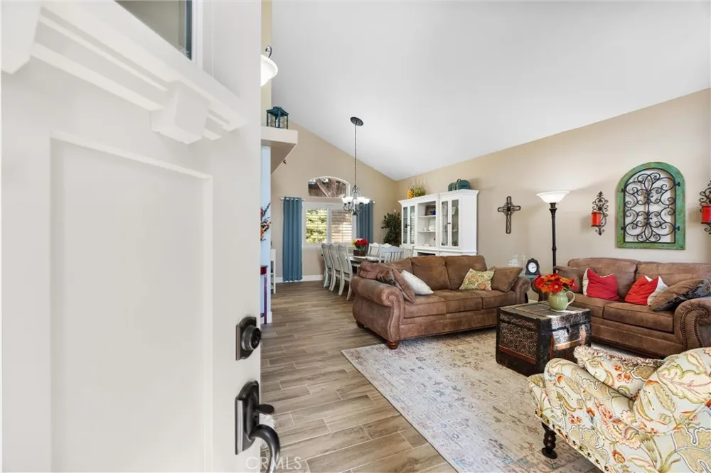 12008 Ernestina Court Bakersfield, CA 93306