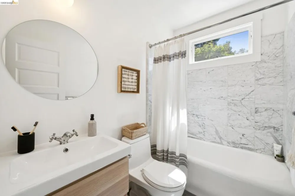 4117 Penniman Ct #G Oakland, CA 94619