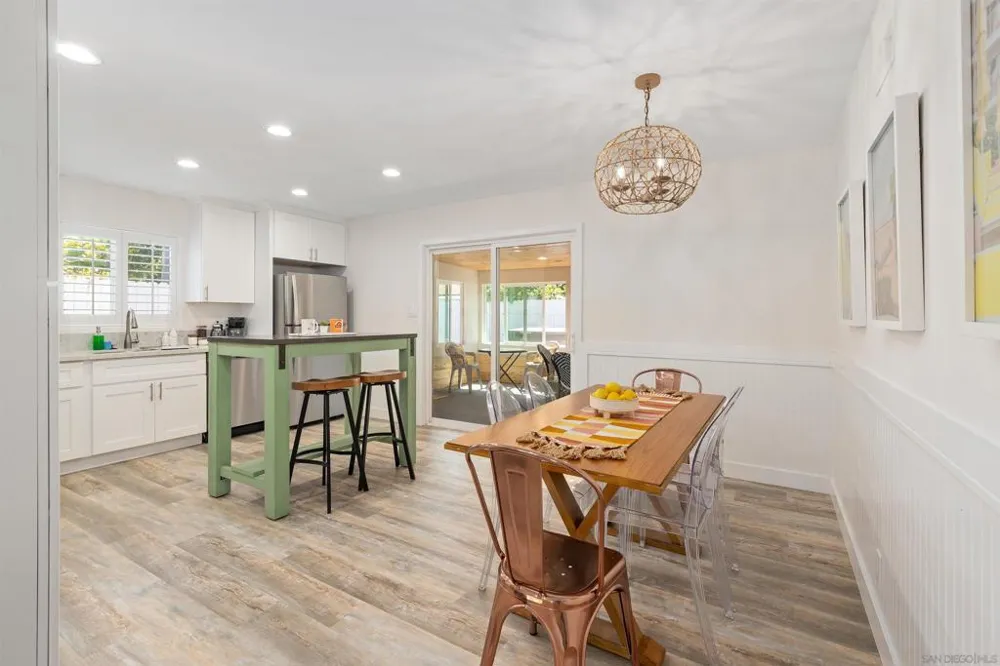 3245 Carolyn Dr Oceanside, CA 92054