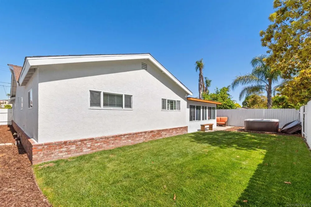 3245 Carolyn Dr Oceanside, CA 92054