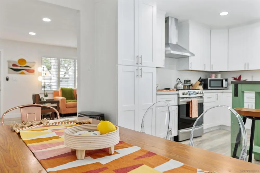 3245 Carolyn Dr Oceanside, CA 92054