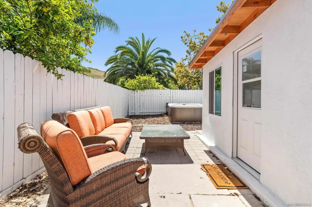 3245 Carolyn Dr Oceanside, CA 92054