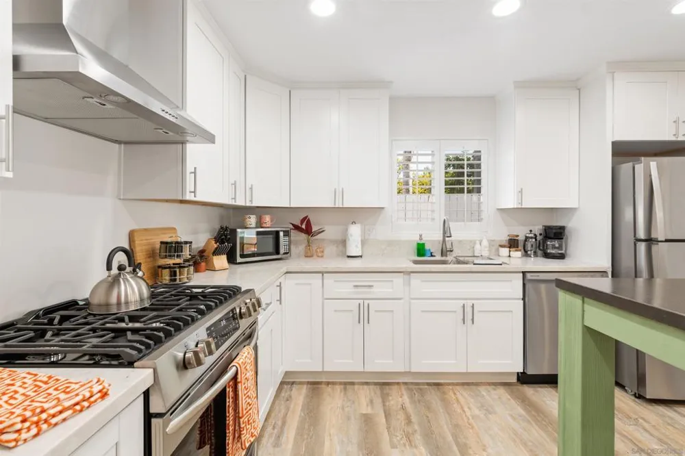 3245 Carolyn Dr Oceanside, CA 92054