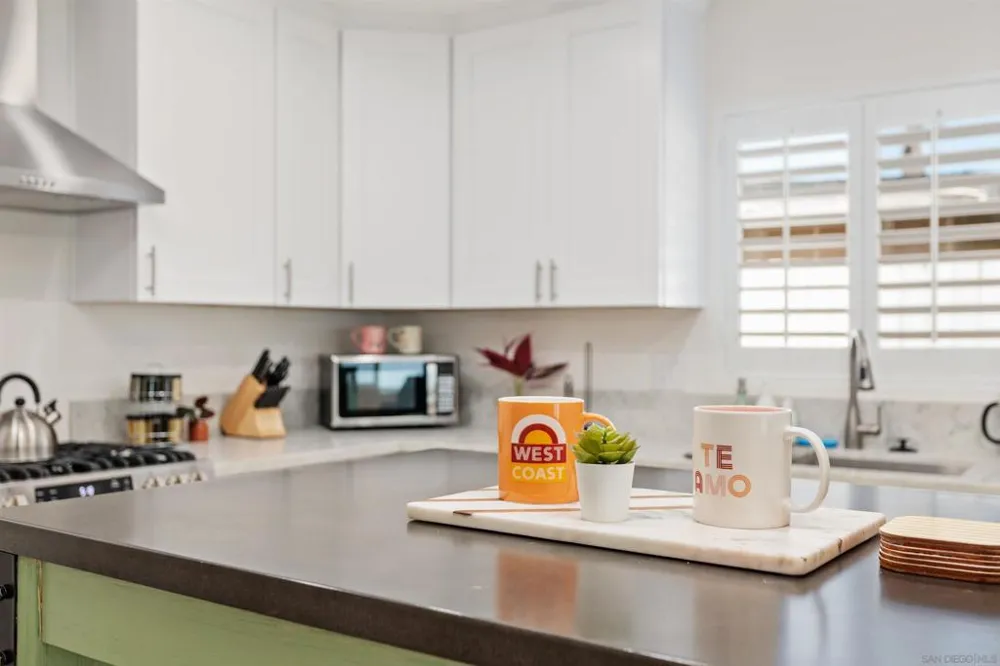 3245 Carolyn Dr Oceanside, CA 92054