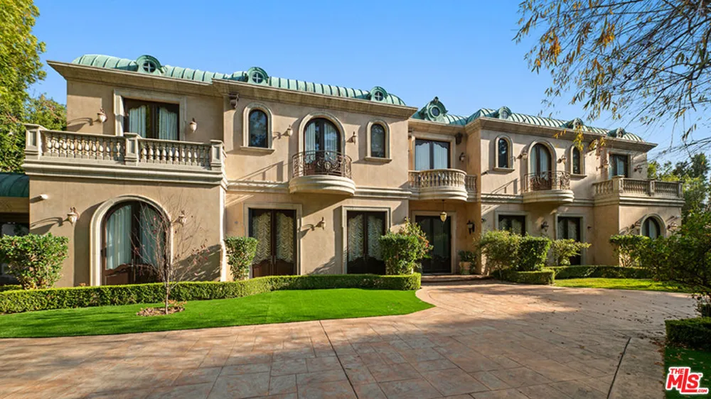 1021 Crescent Drive Beverly Hills, CA 90210