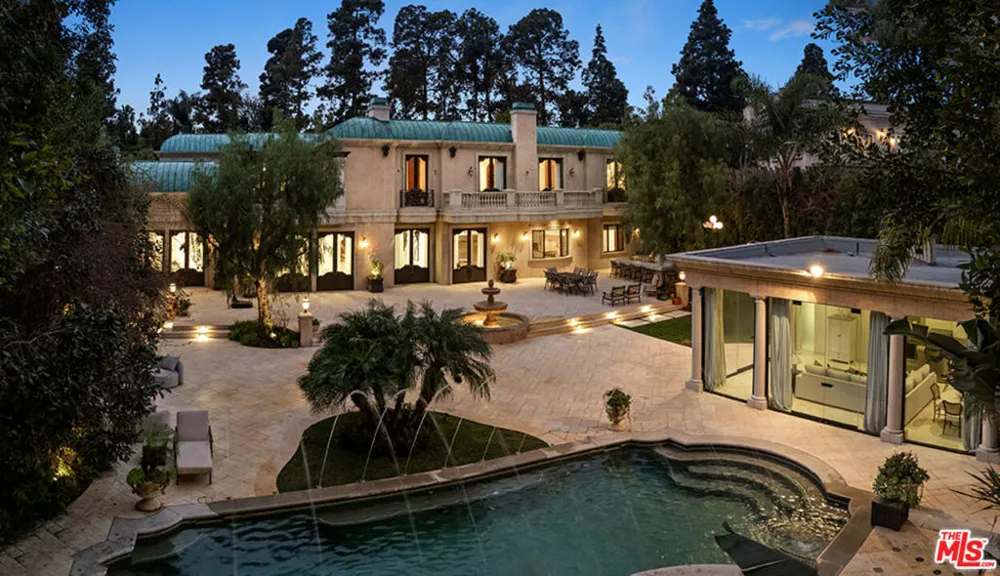 1021 Crescent Drive Beverly Hills, CA 90210