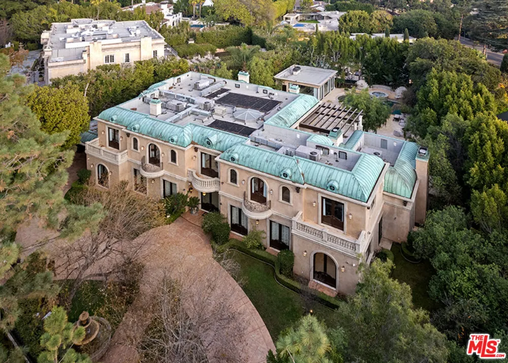 1021 Crescent Drive Beverly Hills, CA 90210