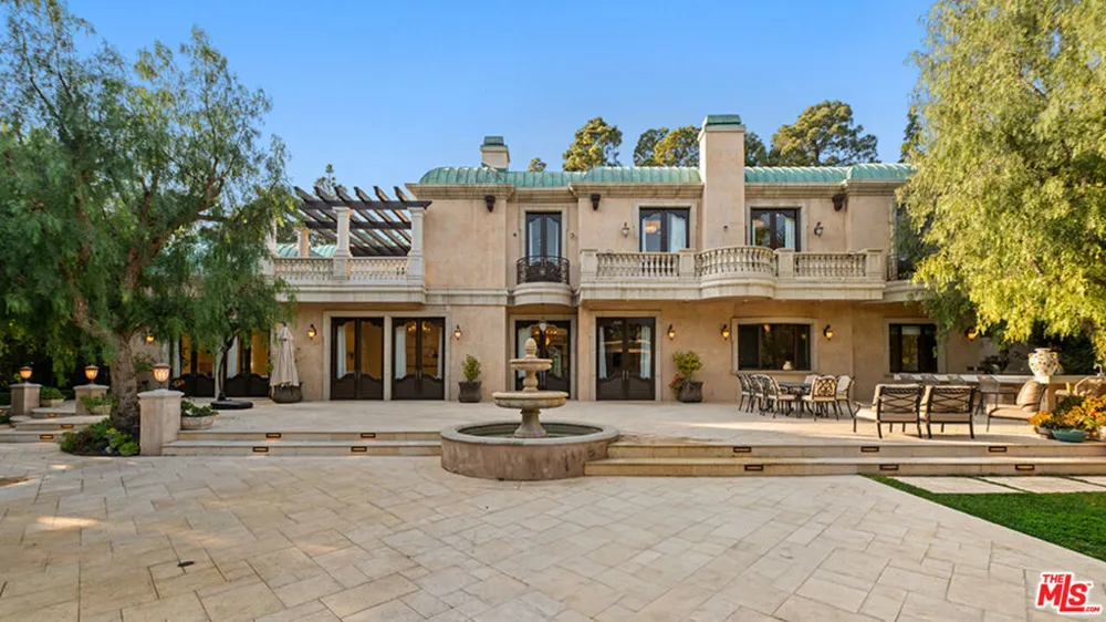 1021 Crescent Drive Beverly Hills, CA 90210