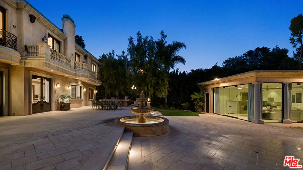1021 Crescent Drive Beverly Hills, CA 90210