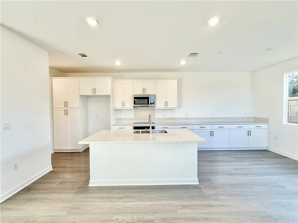 2625 E Forest Paseo Ontario, CA 91762