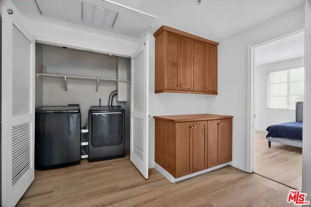360 W Avenue 26 #236 Los Angeles, CA 90031