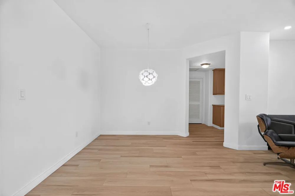 360 W Avenue 26 #236 Los Angeles, CA 90031