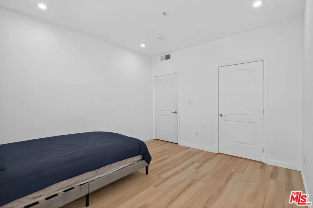 360 W Avenue 26 #236 Los Angeles, CA 90031