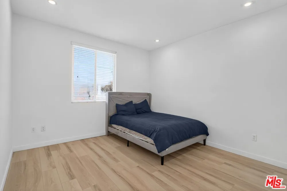 360 W Avenue 26 #236 Los Angeles, CA 90031