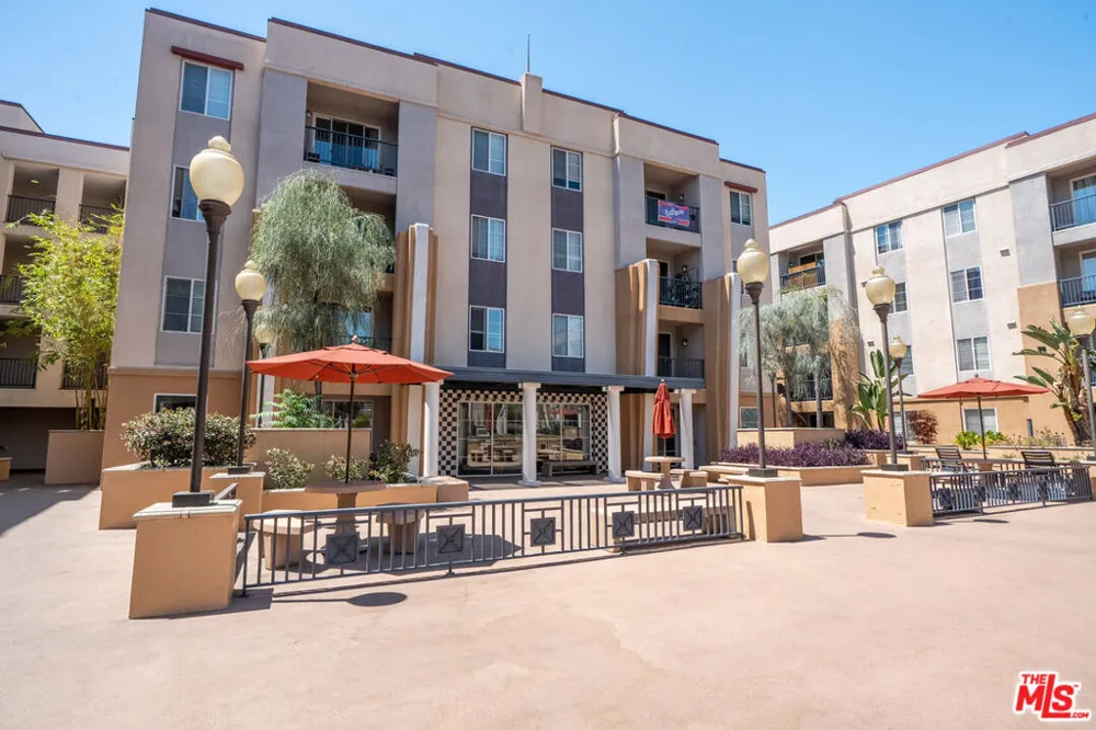 360 W Avenue 26 #236 Los Angeles, CA 90031