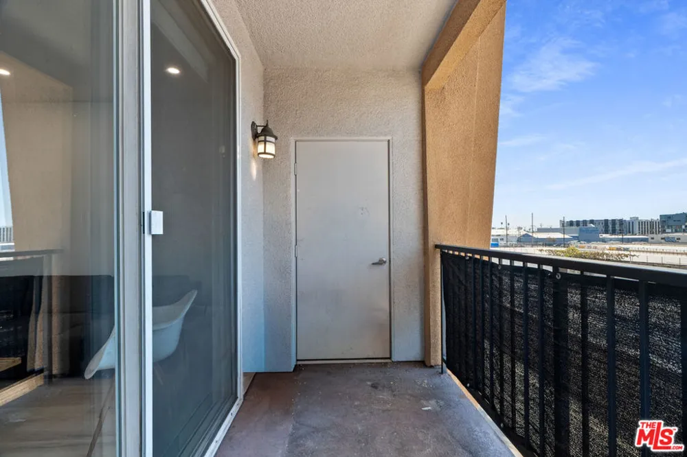 360 W Avenue 26 #236 Los Angeles, CA 90031