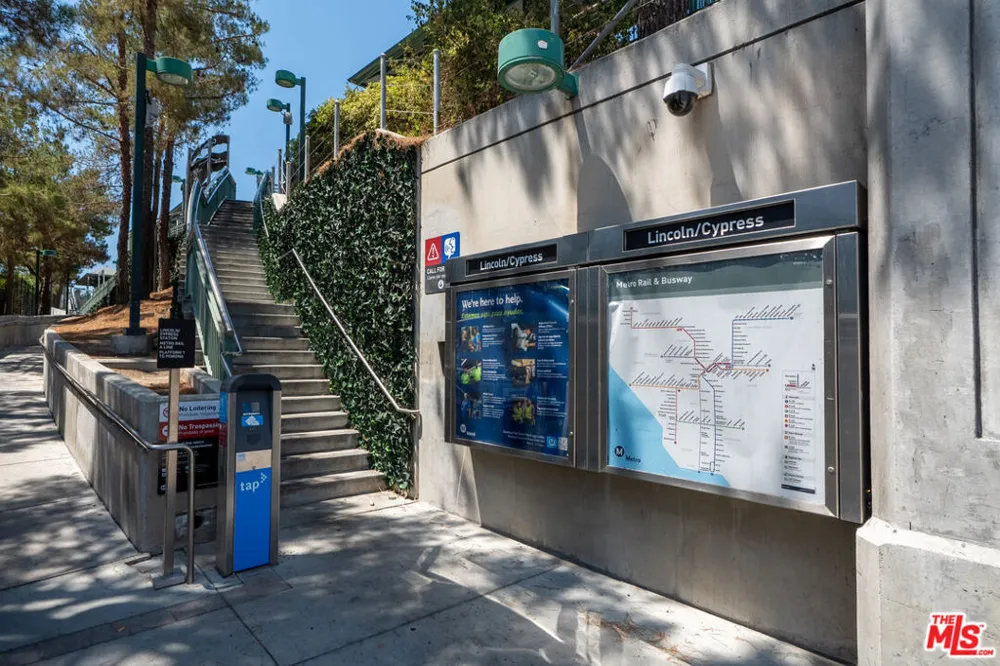 360 W Avenue 26 #236 Los Angeles, CA 90031