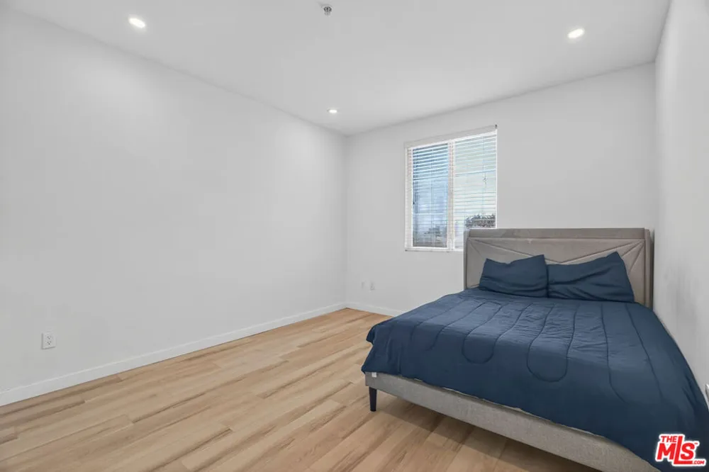 360 W Avenue 26 #236 Los Angeles, CA 90031
