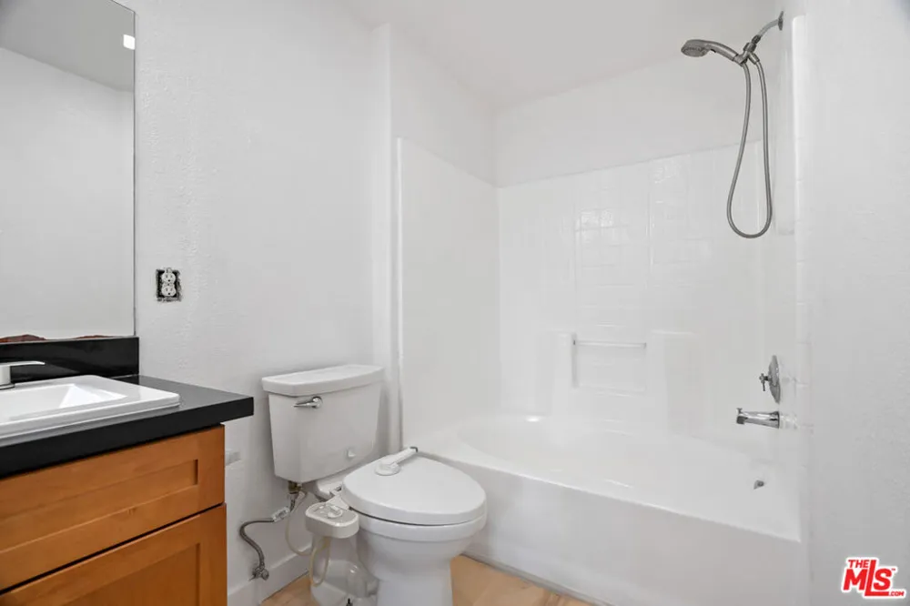 360 W Avenue 26 #236 Los Angeles, CA 90031