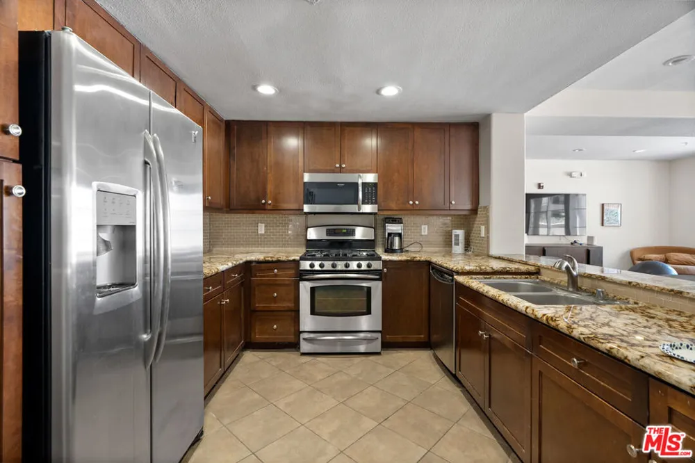 360 W Avenue 26 #236 Los Angeles, CA 90031